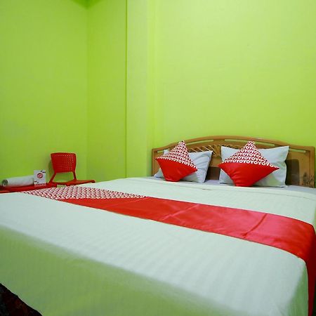 Oyo 2585 Sherren Guest House Lubuklinggau Экстерьер фото