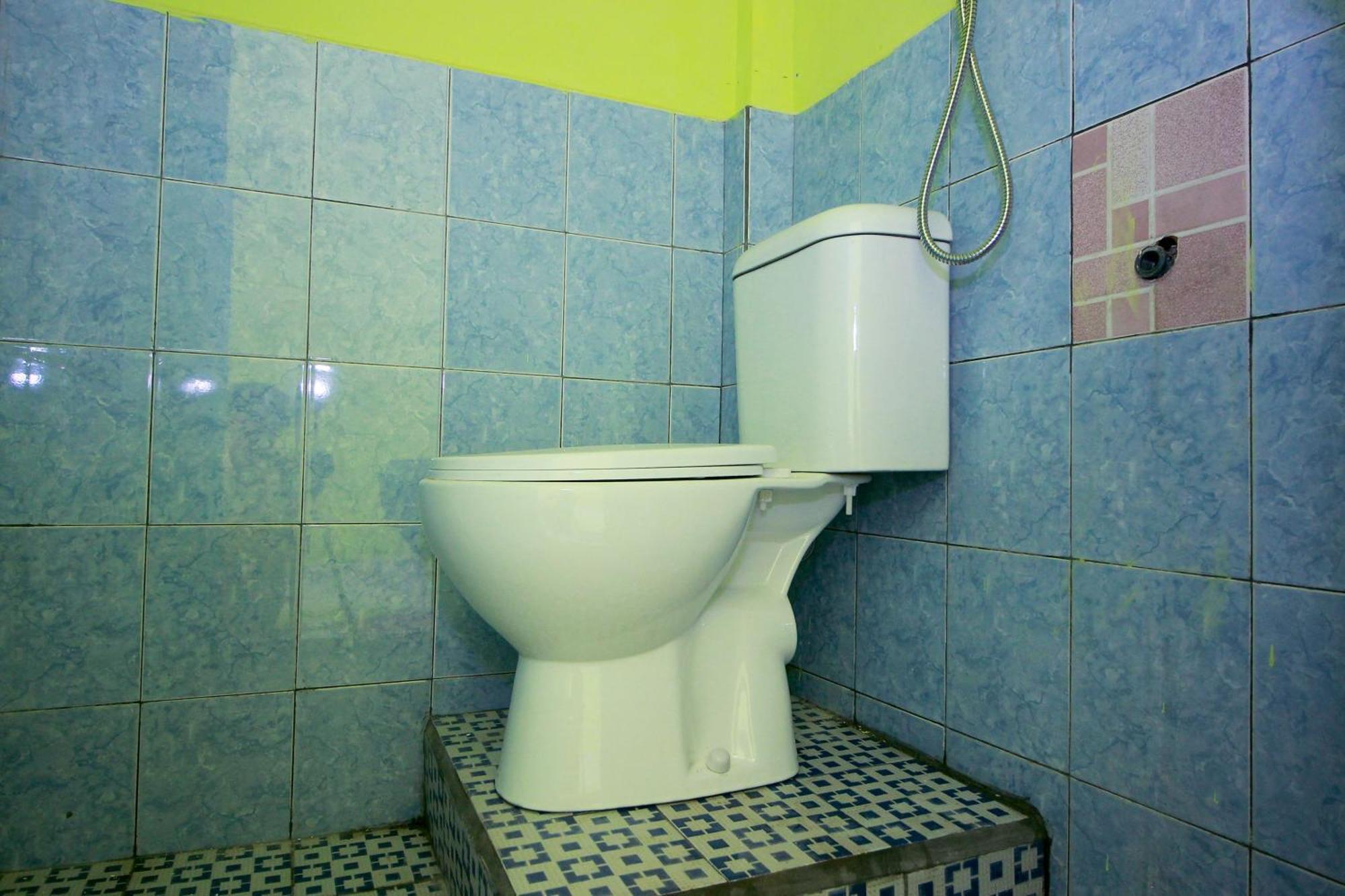 Oyo 2585 Sherren Guest House Lubuklinggau Экстерьер фото